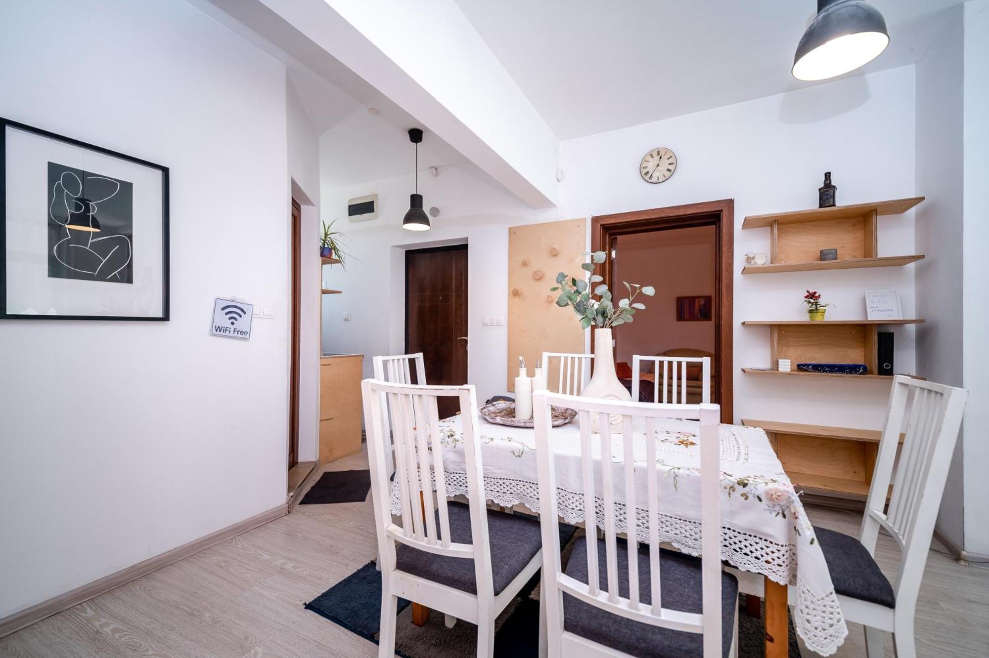 Apartemen Bulrock Residance